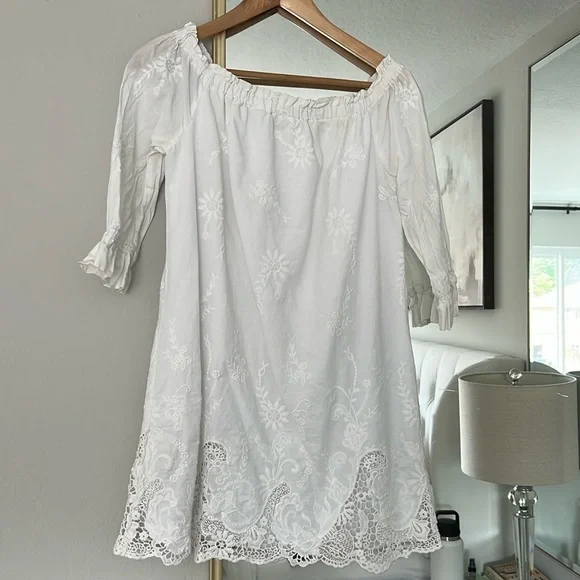 white christmas dresses Abercrombie & Fitch Button Up White Short Sleeve Dress NWT- Size S – The  Saved Collection main image 0